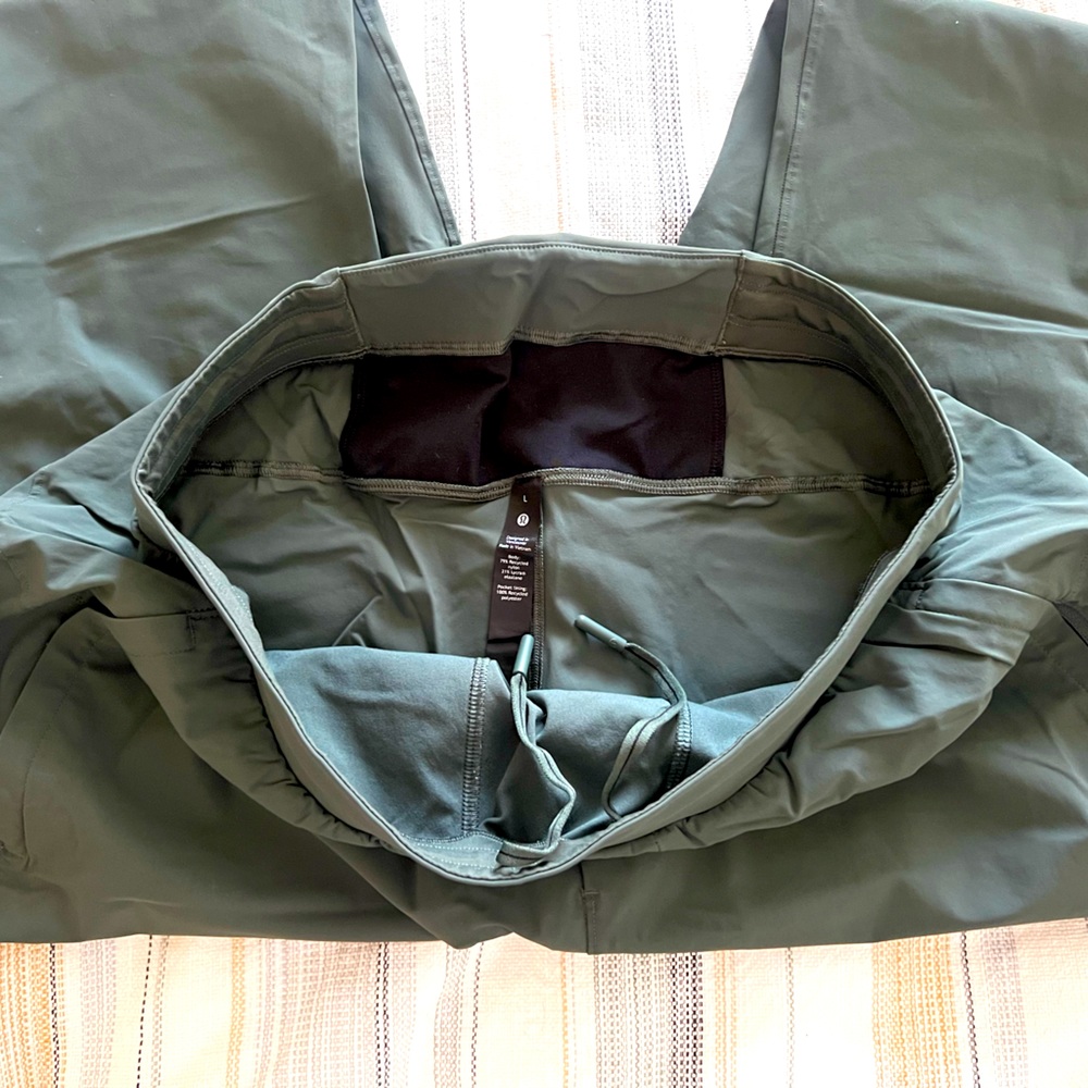 Men’s Lululemon Surge Jogger Regular length - olive